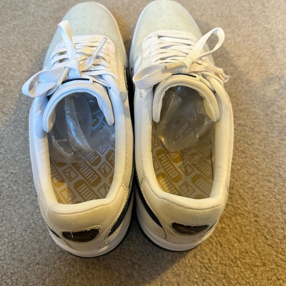 Puma California Shoes - Picture 4 of 6